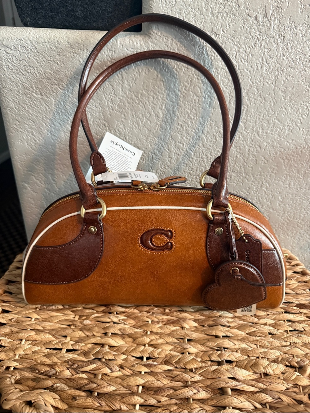 Coach Coachtopia Bowling Shoulder Bag in Tan / Saddle NWT